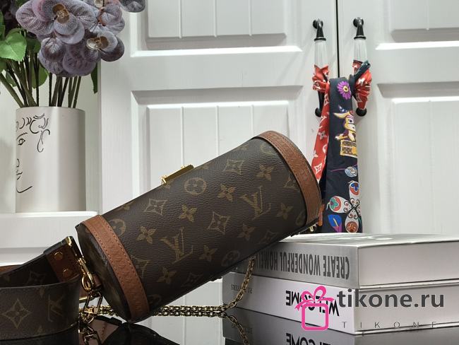 Louis Vuitton PAPILLON TRUNK M57835 - 1