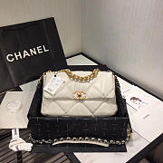 Chanel 19 Beige Lambskin Handbag - 26×16×9cm - 1