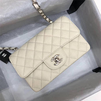 CHANEL FLAP BAG CAVIAR 20CM 012