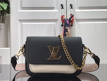 Louis Vuitton LOCKME TENDER M58557