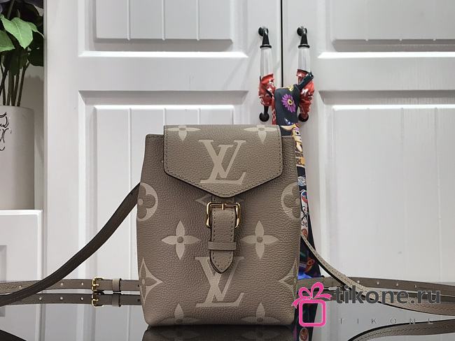 Louis Vuitton TINY BACKPACK M80738PZ 03 - 1