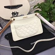 CHANEL Shoulder bag 190419F 02 - 4