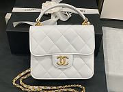 CHANEL Shoulder bag AS8817 02 - 1