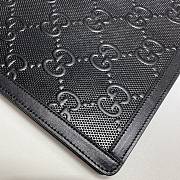 GUCCI EMBOSSED POUCH - 5