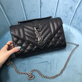 YSL ENVELOPE SMALL BAG 02