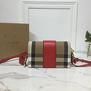 BURBERRY THE BUCKLE 01 - 6