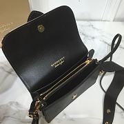 BURBERRY THE BUCKLE 02 - 4