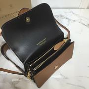 BURBERRY THE BUCKLE 04 - 4