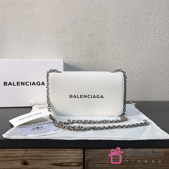 BALENCIAGA Chain Bag 02 - 1