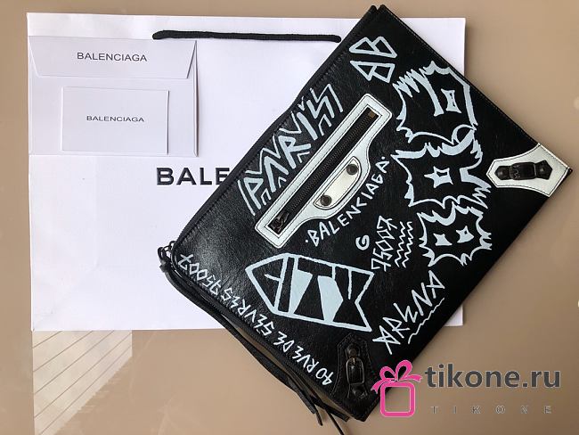 Balenciaga Graffiti Classic Clutch Bag 02 - 1