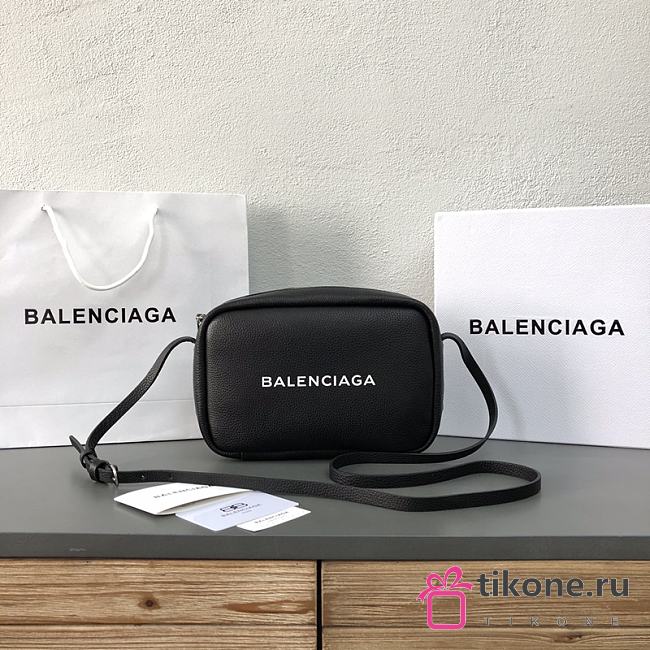 Balenciaga Lager Camera Bag 02 - 1