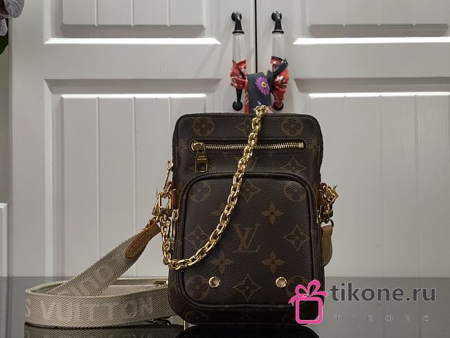 LOUIS VUITTON UTILITY PHONE SLEEVE BAG - 1