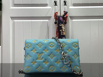 LOUIS VUITTON POCHETTE COUSSIN 04