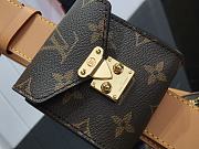 LOUIS VUITTON UTILITY CROSSBODY 02 - 5