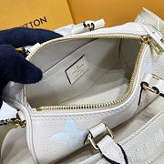 LOUIS VUITTON PAPILLON BB 02 - 3