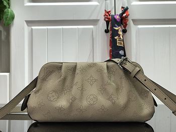  LOUIS VUITTON SCALA MINI POUCH 04