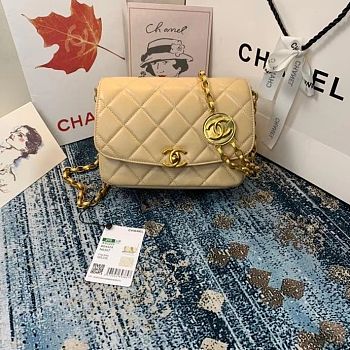  CHANEL FLAP BAG AS2222 02