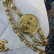 CHANEL FLAP BAG AS2222 03 - 5