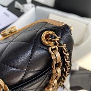 CHANEL SMALL KISS-LOCK BAG 01 - 3