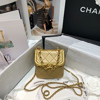 CHANEL SMALL KISS-LOCK BAG 03