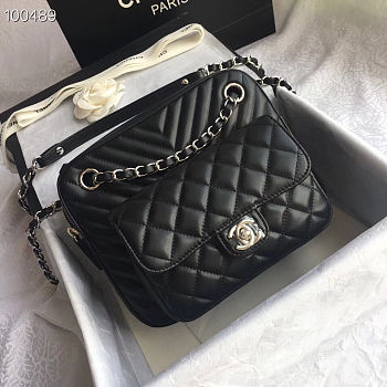 Chanel All Black Leather Handbag - 21×7×22cm