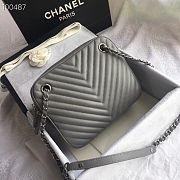 Chanel Black/ Grey Leather Handbag - 21×7×22cm - 2