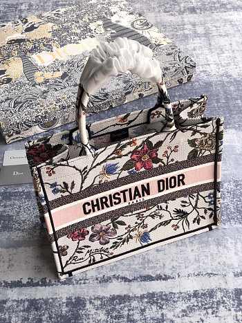 DIOR BOOK TOTE SMALL M1286 022