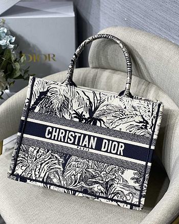 DIOR BOOK TOTE SMALL 01