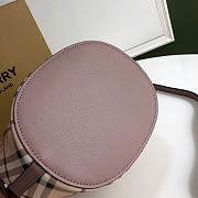 BURBERRY BUCKET BAG 03 - 4