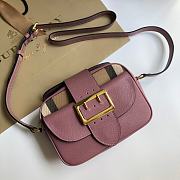 BURBERRY THE BUCKLE 08 - 1