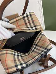 BURBERRY Cube Bag 04 - 6