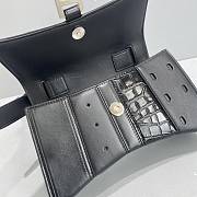 Balenciag Hourglass Multibelt 01 - 5