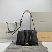 Balenciag Hourglass Multibelt 02 - 1