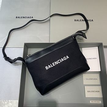 Balenciag Canvas Messenger Bag 01