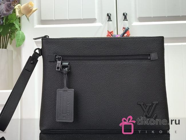 LOUIS VUITTON IPAD POUCH - 1