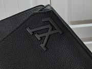 LOUIS VUITTON SLINGBAG - 5