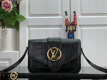 LOUIS VUITTON PONT 9 01