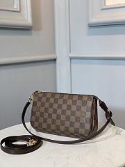 LOUIS VUITTON POCHETTE ACCESSOIRES 02 - 3