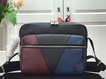 LOUIS VUITTON OUTDOOR MESSENGER PM