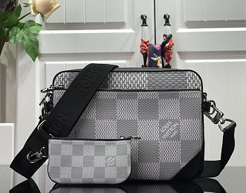 LOUIS VUITTON TRIO MESSENGER M69443G 02