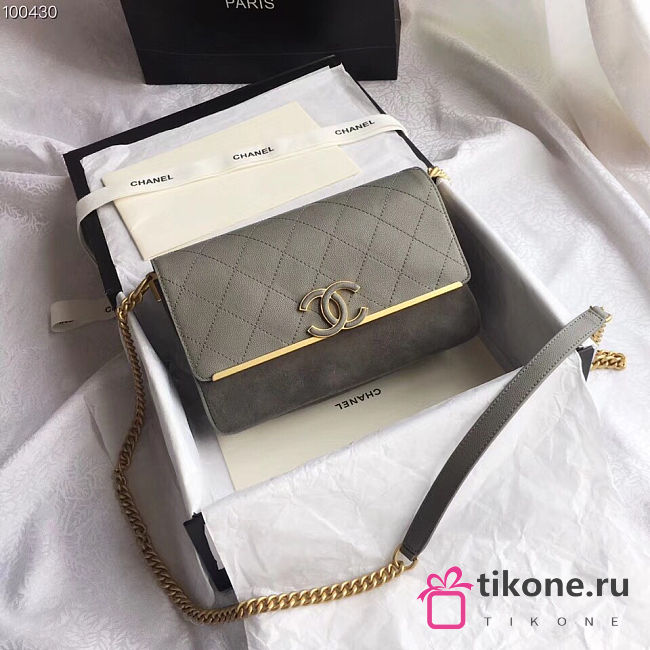 Chanel Handbag 57562 04 - 1