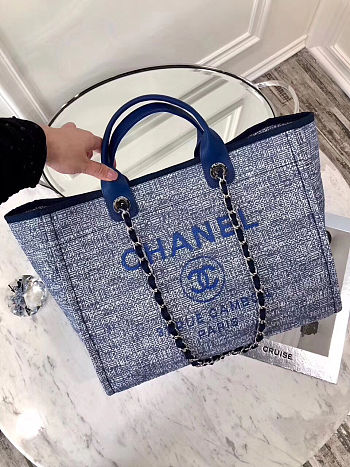 CHANEL LARGE SHOPPING BAG 09