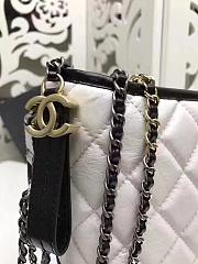 Chanel Gabrielle White/Black Handbag - 28×21×9cm - 5