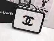 Chanel Handbag A93343 01 - 1