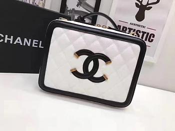 Chanel Handbag A93343 01