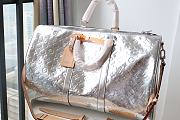 Louis Vuitton Keepall 45 Silver Patent Leather Travel Bag - M40569 – 45x27x20cm - 3