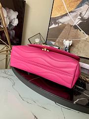 Louis Vuitton Wave V-shaped Quilted Chain Bag Deep Pink M58552 - 4