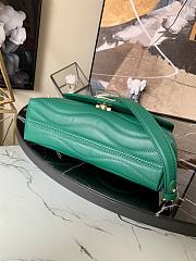 Louis Vuitton Wave V-shaped Quilted Chain Bag Green M58552 - 3