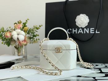 Chanel Handcraft Box Bag White – 15x10x11 cm