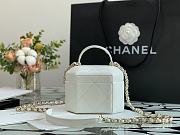 Chanel Handcraft Box Bag White – 15x10x11 cm - 2